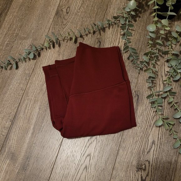 Aerie Real Me High Waisted Leggings Red - Picture 1 of 3